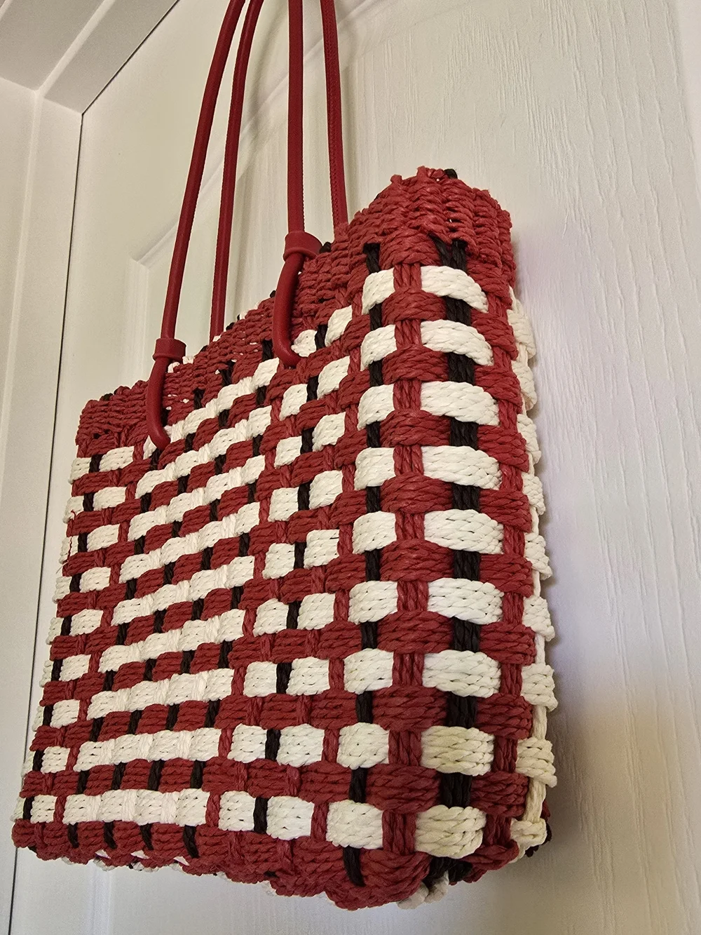 NWT ZARA Stylish Red & Cream Woven Tote Bag, Size 11.4